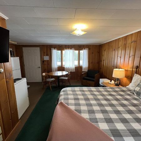 Unity Sky Lodge Jackman Eksteriør billede