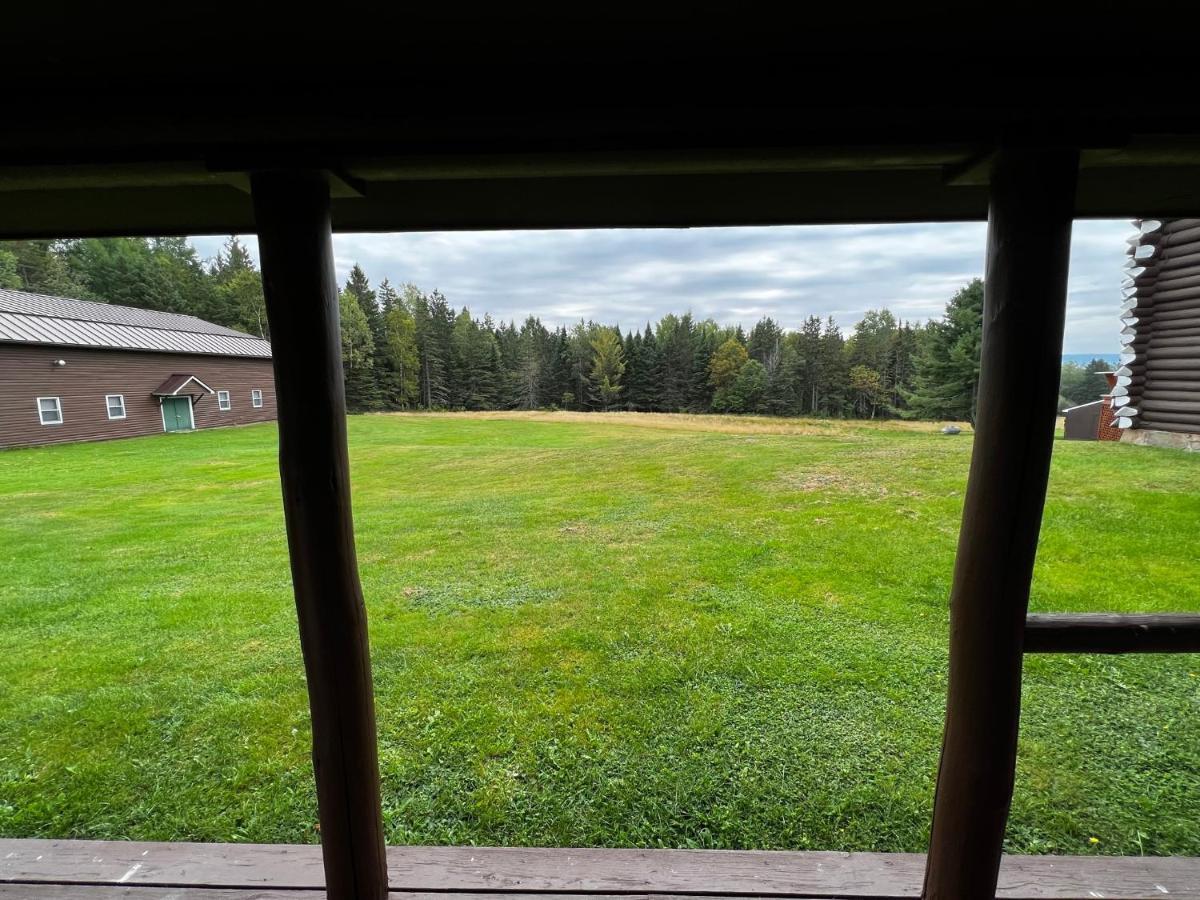 Unity Sky Lodge Jackman Eksteriør billede